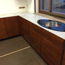 Кухонная столешница из популярного кварцита Caesarstone 6270