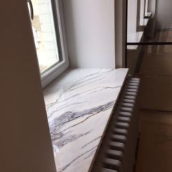 Подоконники из фактурного белого мрамора Milas Lilak