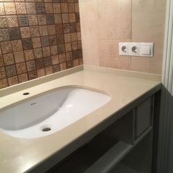 Столешница для ванной комнаты из искусственного камня Vicostone BQ8430 Boticcino